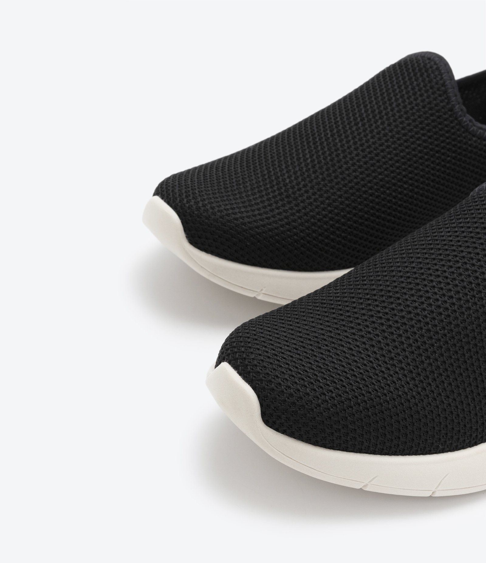 Tênis Knit Têxtil com Solado Diferenciado Preto 5