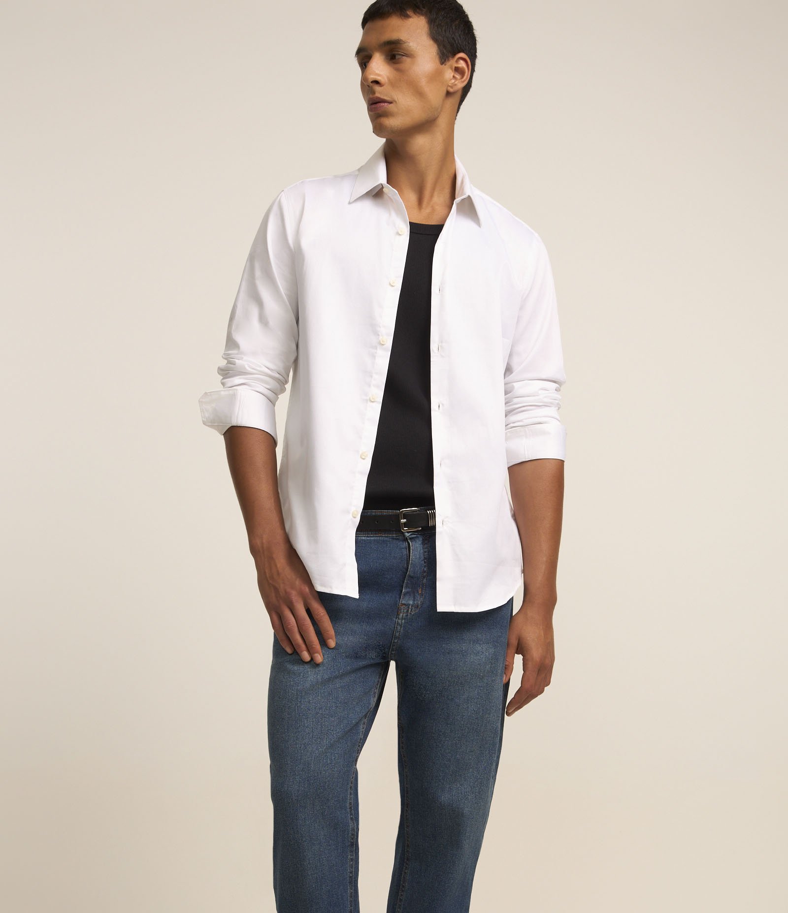 Calça Reta Básica Jeans Denim e Pesponto Contrastante Azul Médio 2