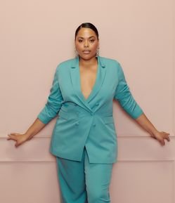 Blazer Alongado em Alfaiataria com Botões Forrados Curve & Plus Size