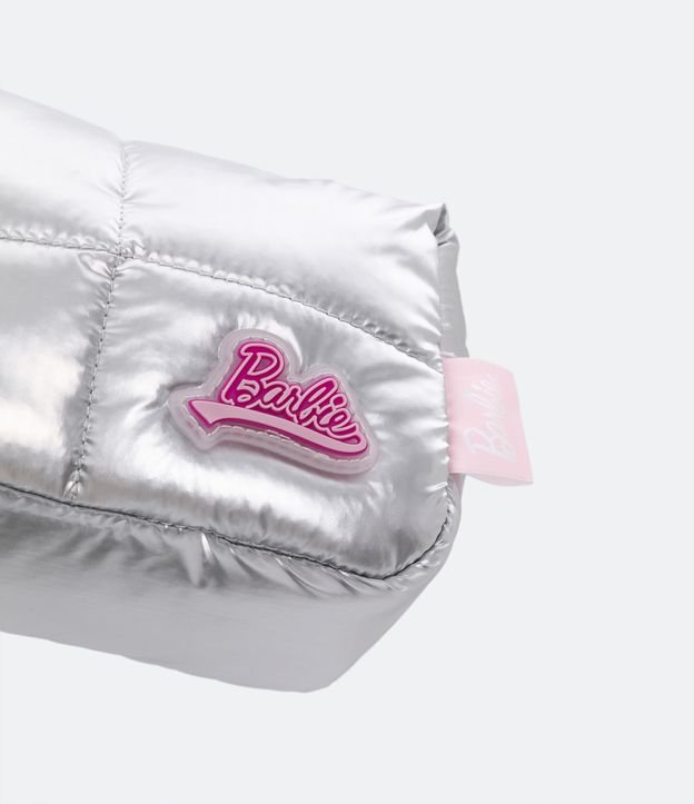 Necesaire Rectangular Puffer con Patch Barbie Plateado 4