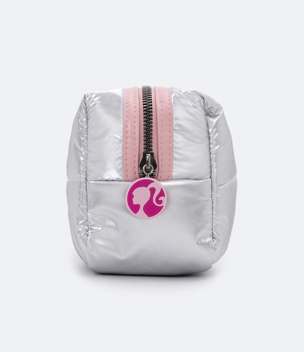 Necesaire Rectangular Puffer con Patch Barbie Plateado 5