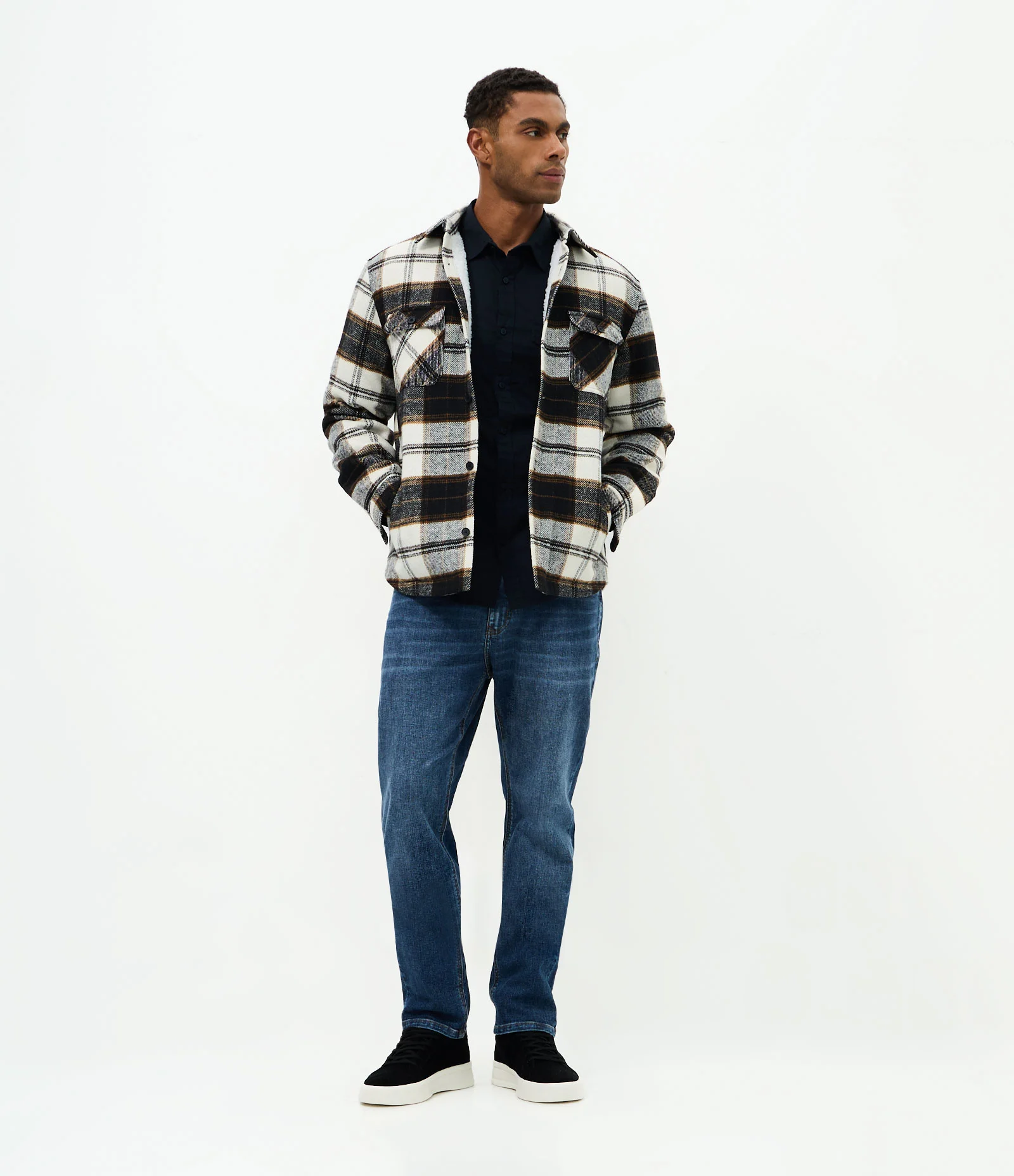Calça Slim Básica em Jeans Denim Azul Médio 1