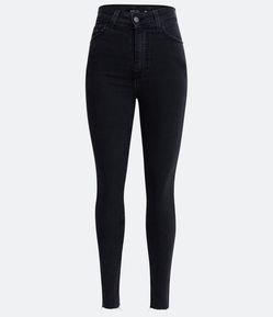 Calça Skinny Cintura Alta em Jeans Estonado com Bolsos