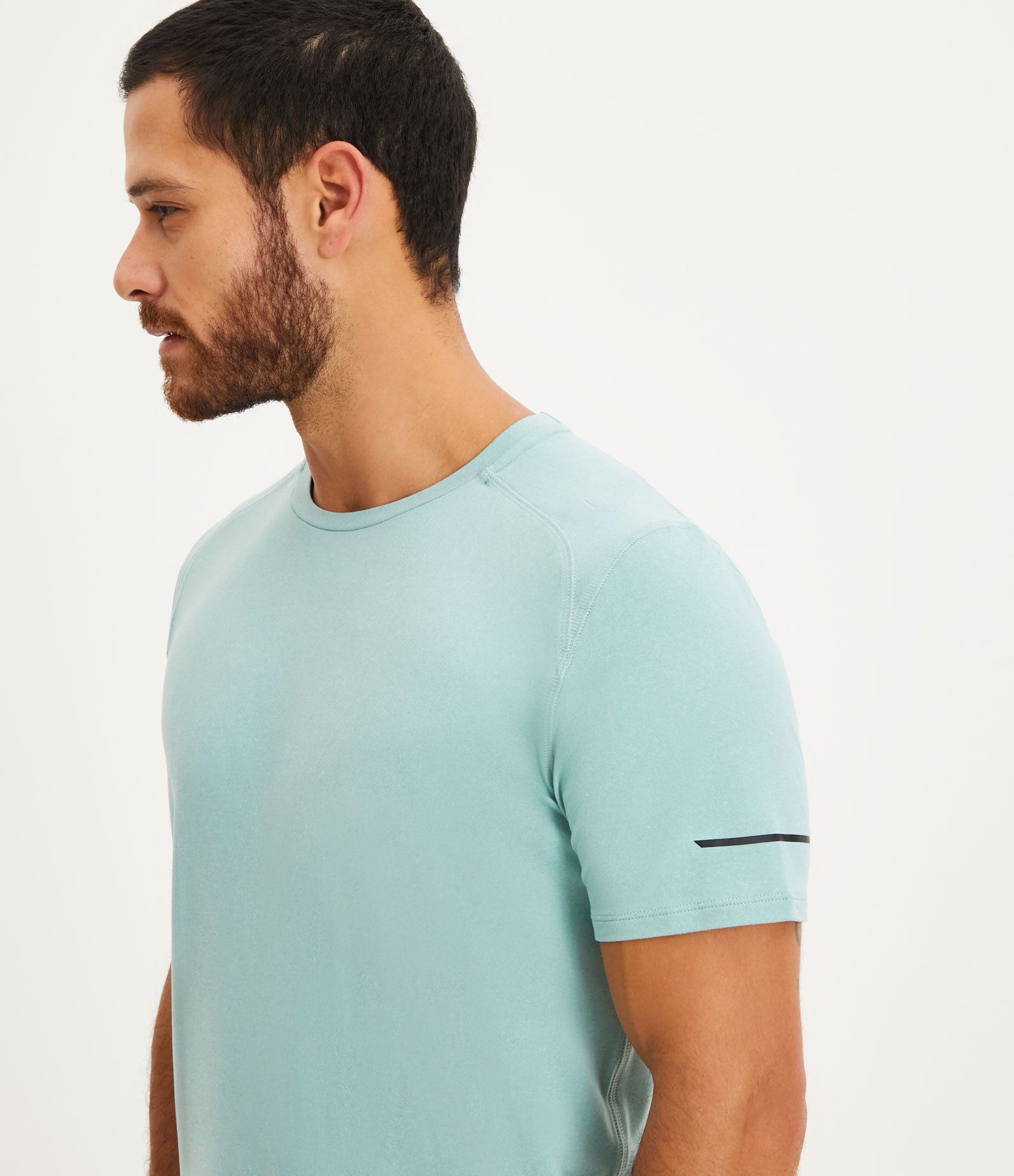 Camiseta Regular Esportiva em Tecnologia Dry com Etiqueta na Barra 1