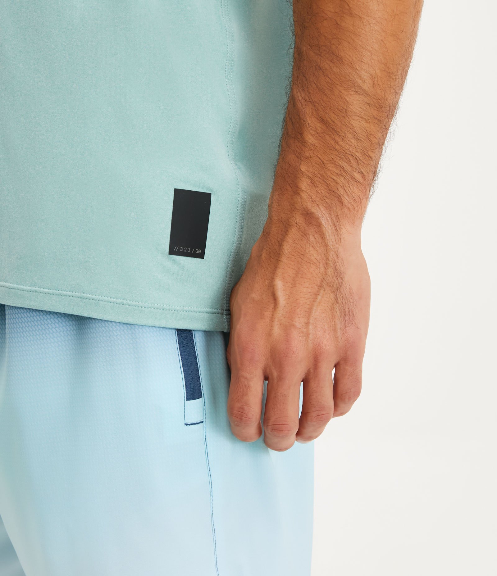 Camiseta Regular Esportiva em Tecnologia Dry com Etiqueta na Barra 5