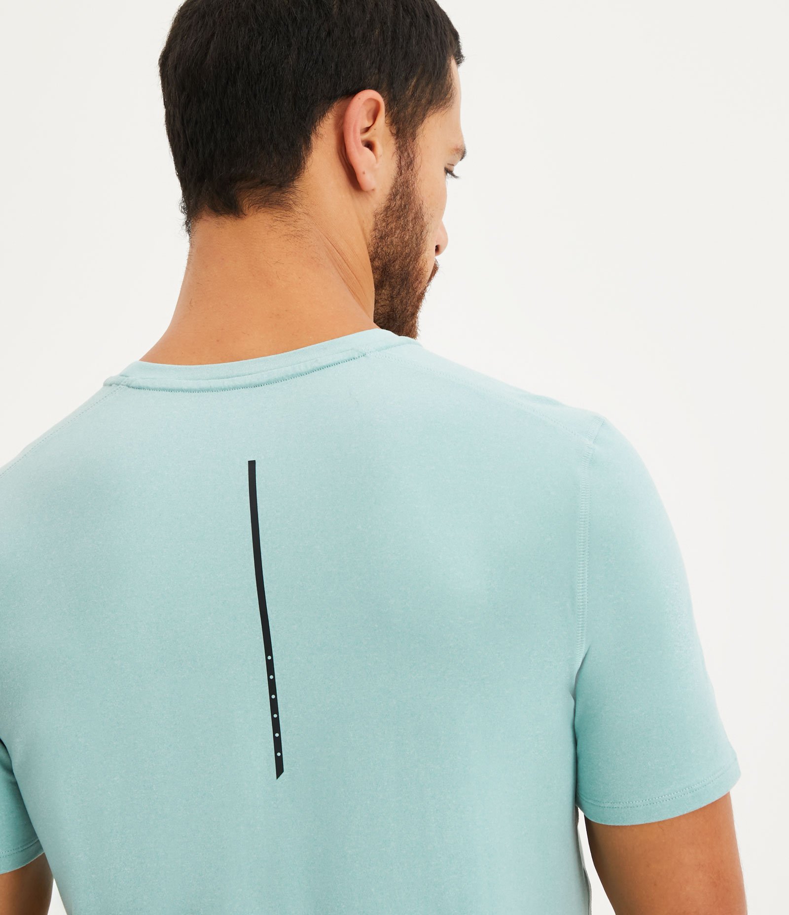 Camiseta Regular Esportiva em Tecnologia Dry com Etiqueta na Barra 6