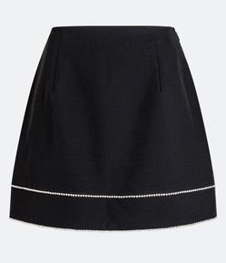 Saia Curta em Crepe com Duas Fileiras de Strass e Zíper Invisível