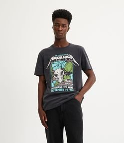 Camiseta Regular em Algodão com Estampa da Banda Metallica