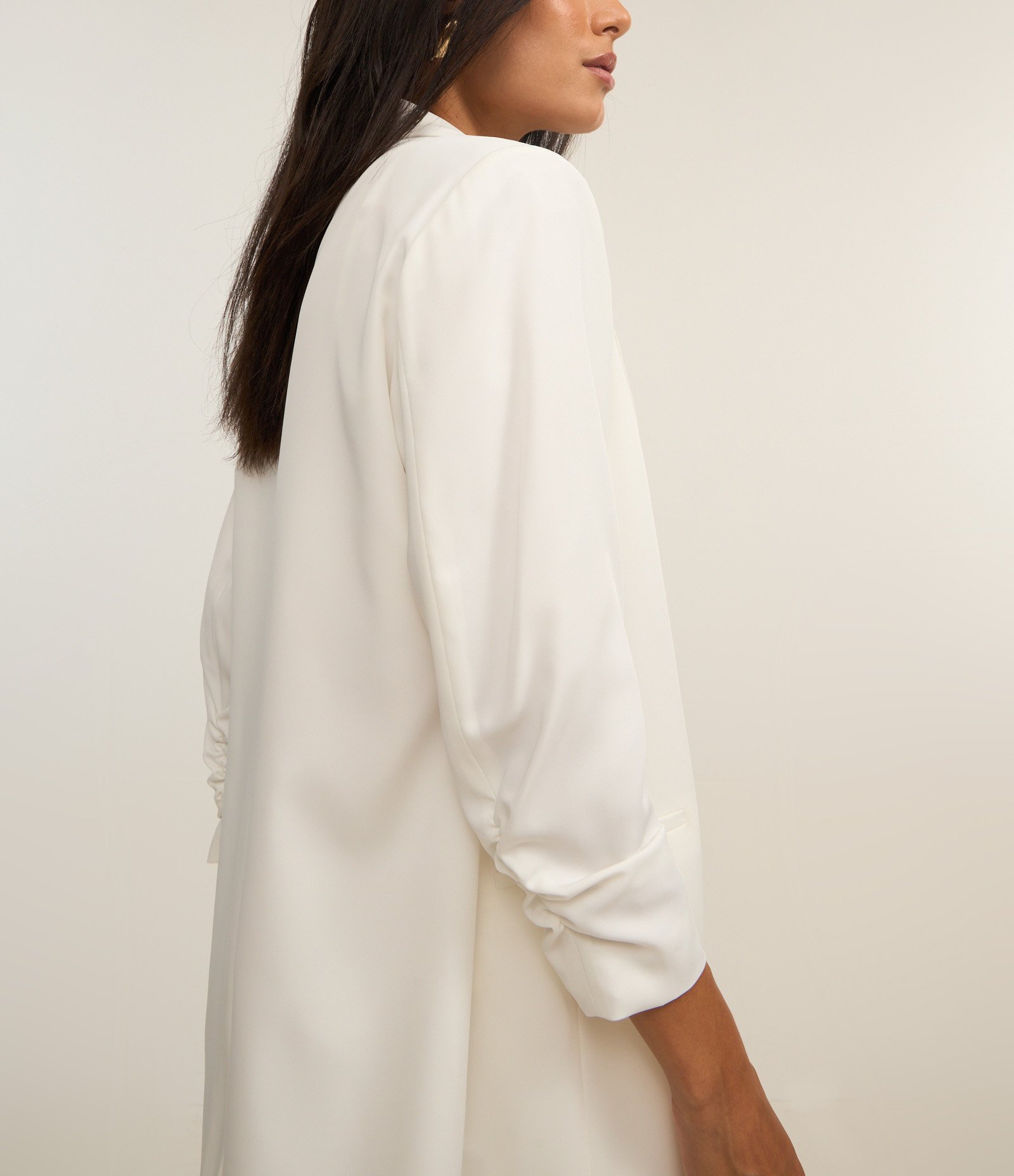 Blazer Longo Alfaiatado em Crepe com Manga Enrugada Branco 4