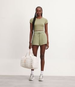 Bermuda em Meia Malha com Cós Largo e Amarração