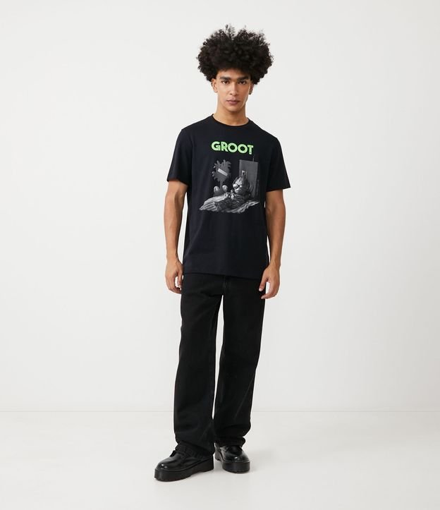 Remera Regular en Media Malla con Estampado Baby Groot Negro 2