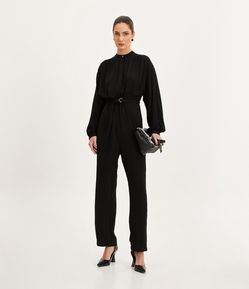 Macacão Longo com Pregas e Amarração na Cintura