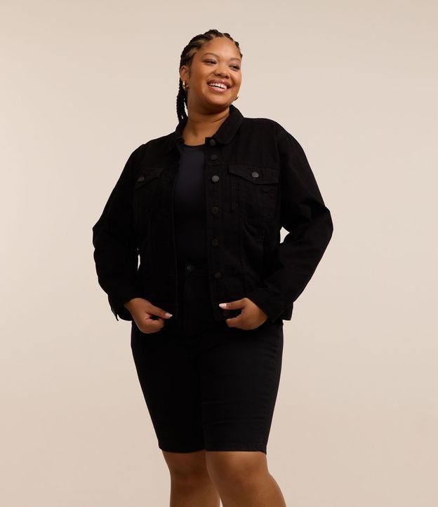 Jaqueta Trucker Básica em Sarja Curve & Plus Size
