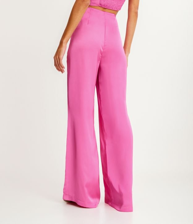 Calça Pantalona com Textura Acetinada Rosa 3