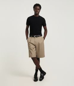 Camiseta Slim em Tricô com Relevos Verticais