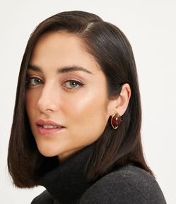 Brinco Pequeno de Resina com Bolinhas e Hastes de Metal