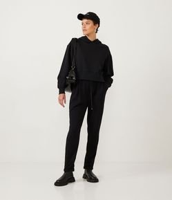 Calça Cenoura em Ponto Roma com Amarração e Barra Dobrada