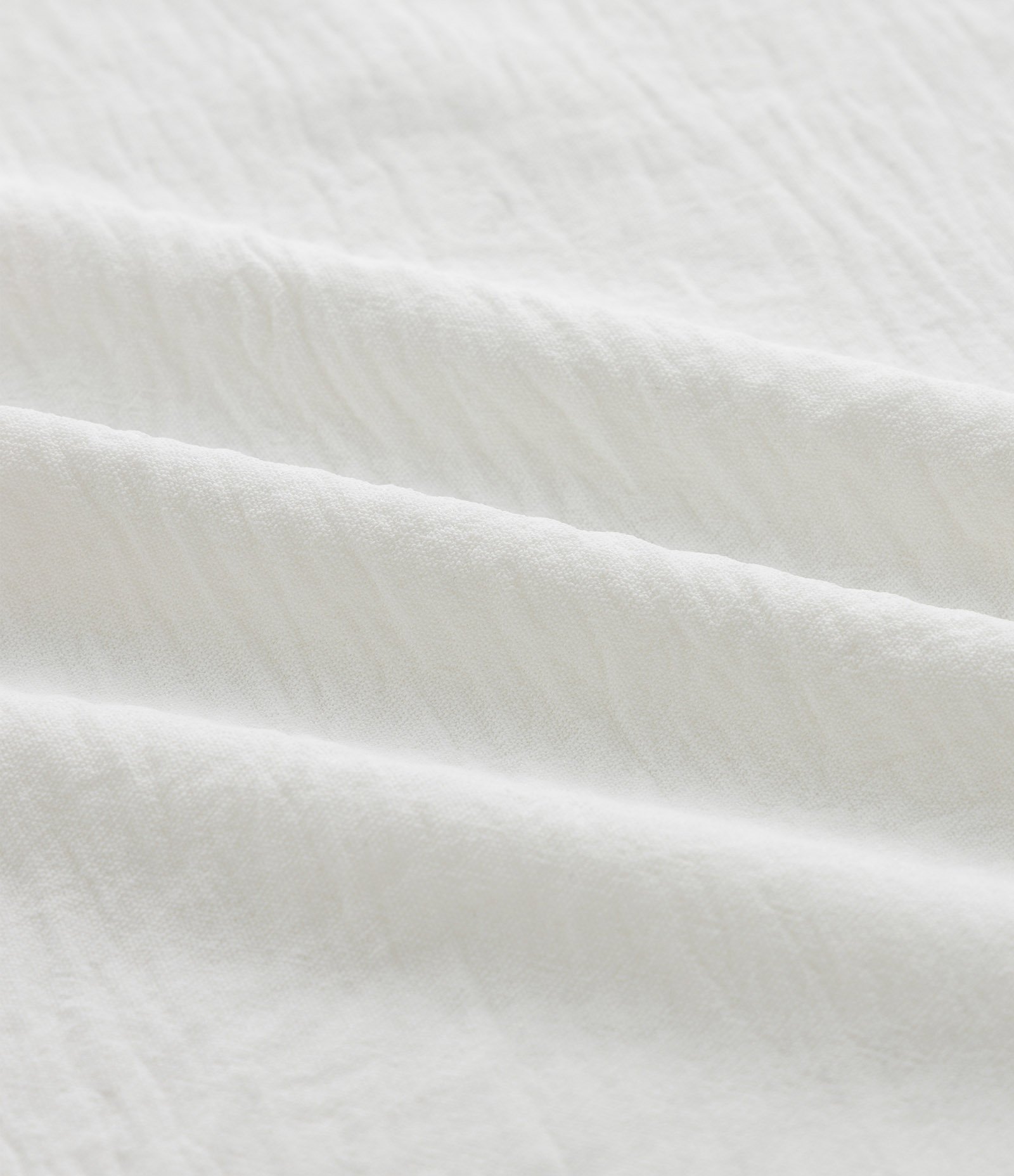 Blusa com Detalhe de Gota e Botão nas Costas Curve & Plus Size Branco 7
