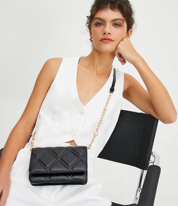 Carteira Grande Transversal com Alça Corrente