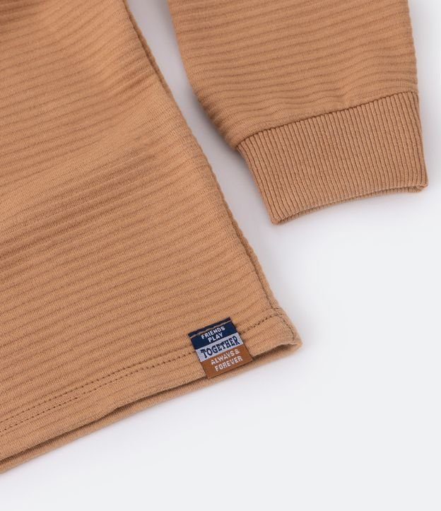 Remera Infantil con Textura y Etiqueta en la Barra - Talle 1 a 5 años Beige 3
