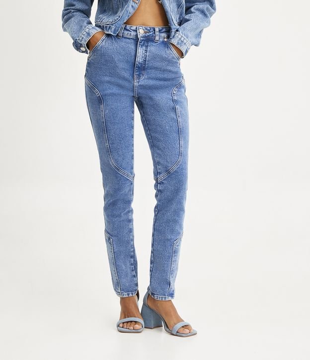Pantalón Recto en Jeans Elástico con Bolsillos y Detalle de Costuras Azul 2