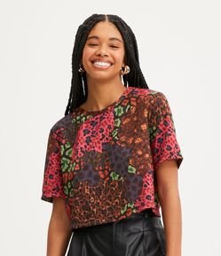 Blusa Cropped em Ribana com Estampa Animal Print Onça Multicores