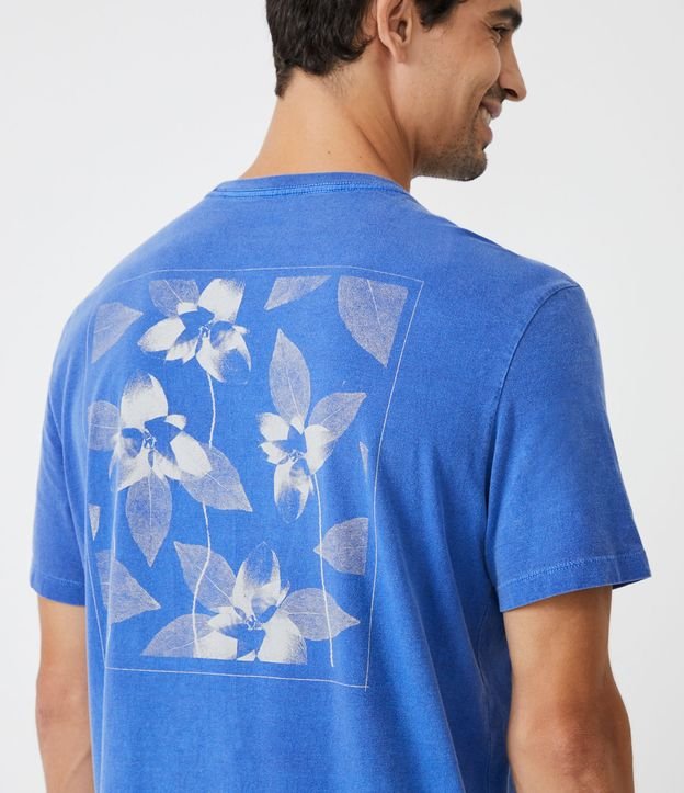 Camiseta Comfort em Algodão com Estampa Floral Azul Estonado 5