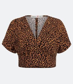 Blusa Cropped em Linho com Manga Curta e Estampa Animal Print Onça
