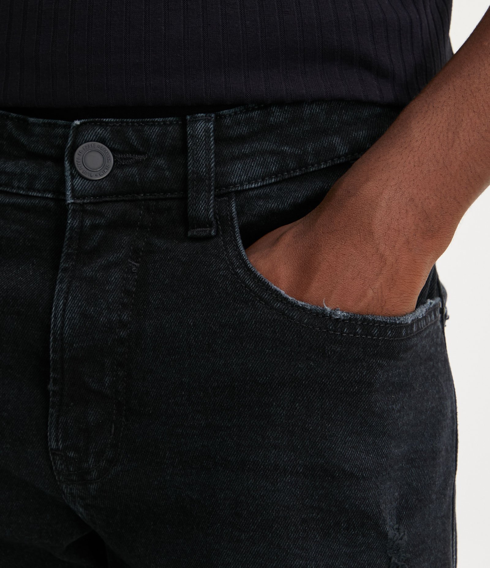 Calça Skinny Cropped Jeans com Puídos Preto 4