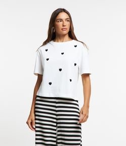 Blusa em Meia Malha com Manga Curta e Bordados de Corações
