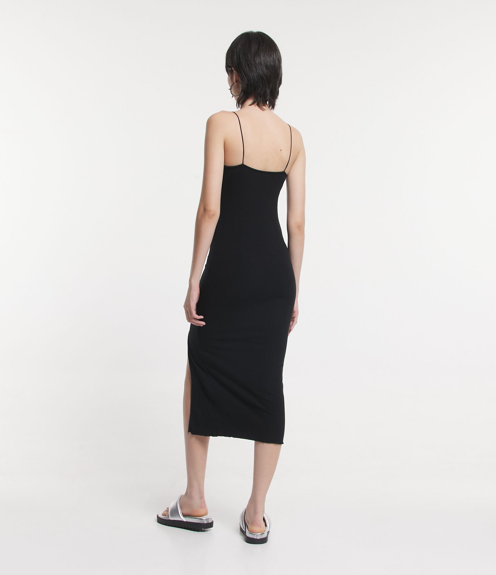 Vestido Midi de Alça em RIbana com Fenda Lateral Preto 2