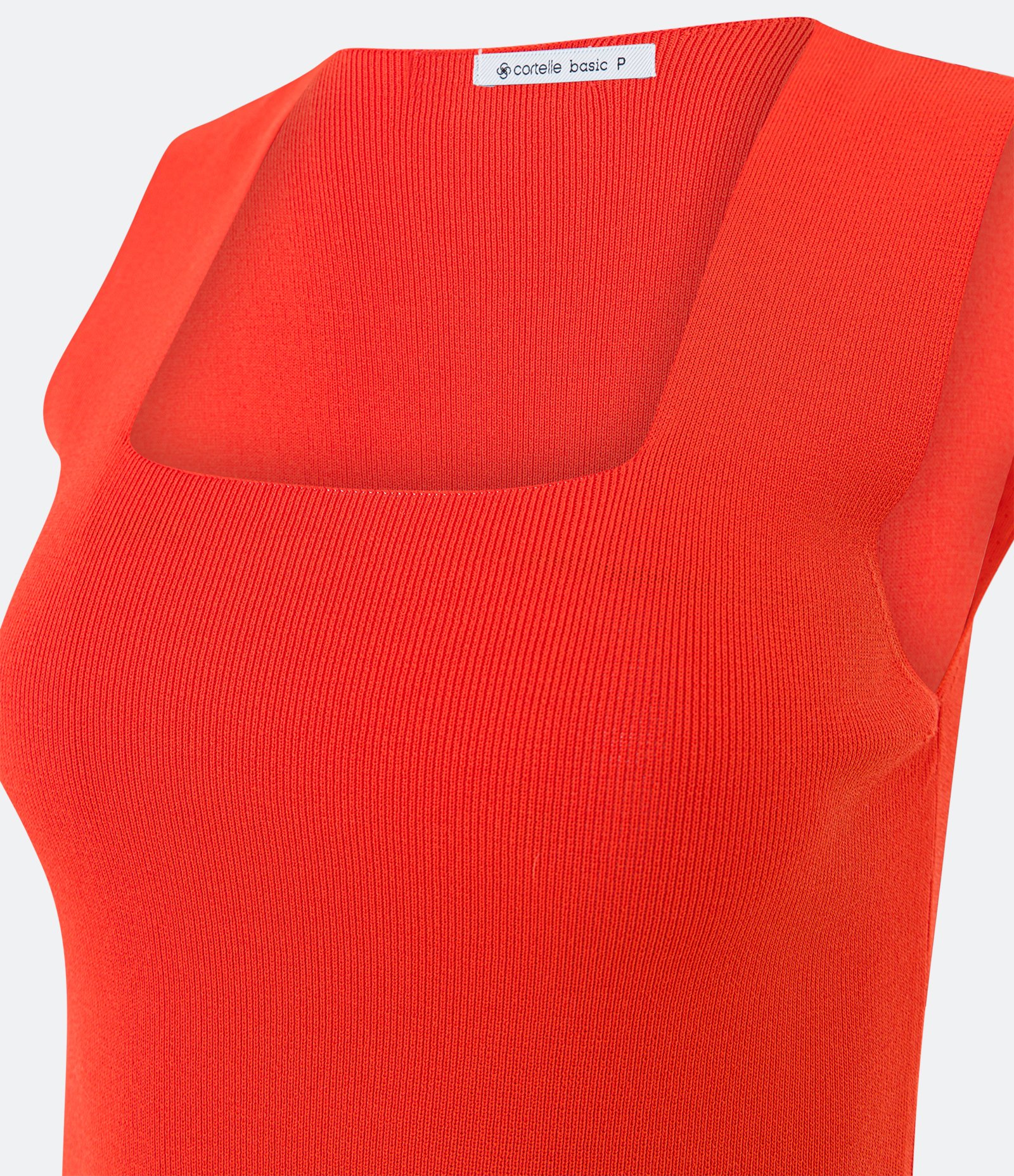 Blusa em Tricô com Decote Quadrado 7