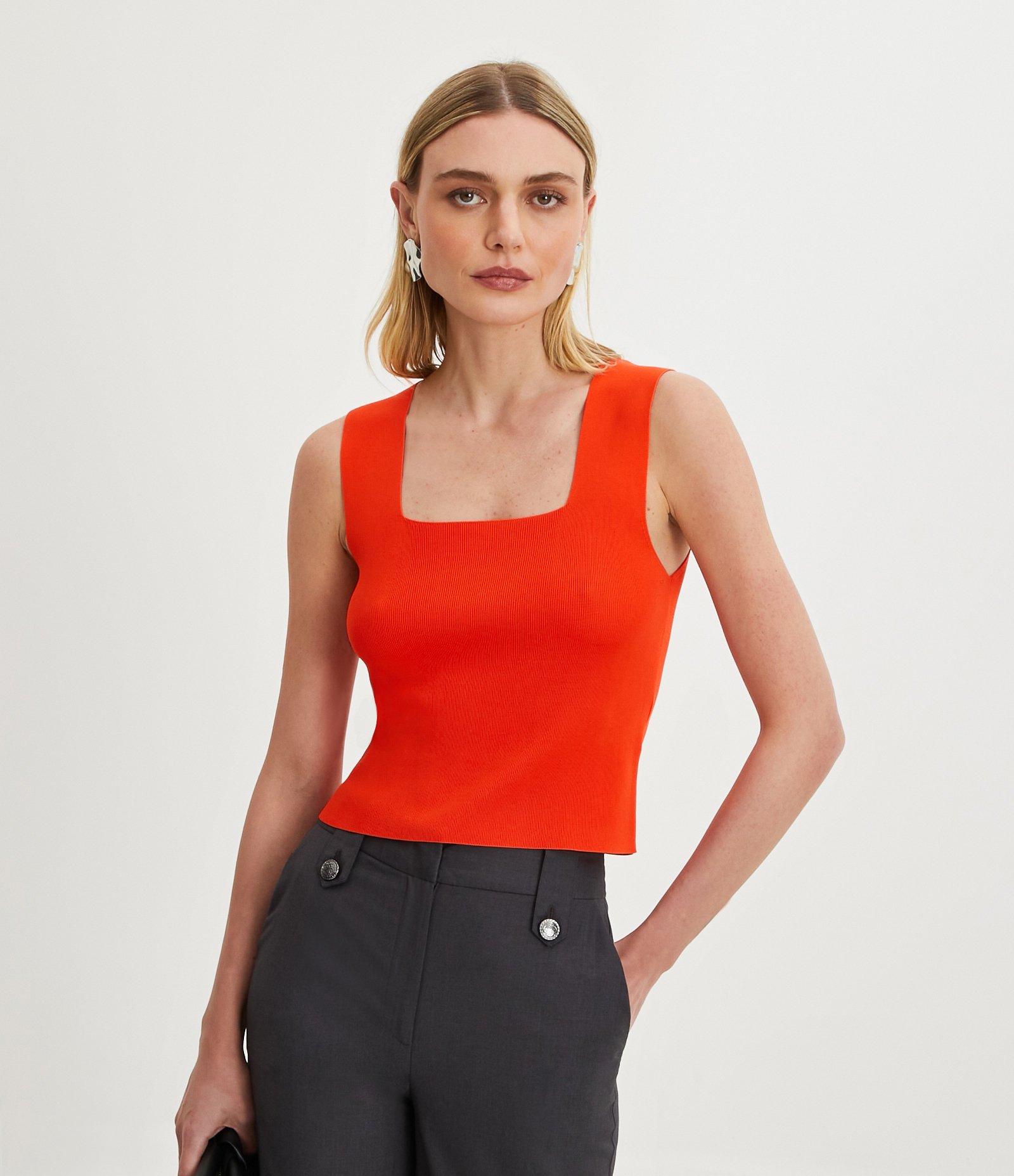 Blusa em Tricô com Decote Quadrado 1