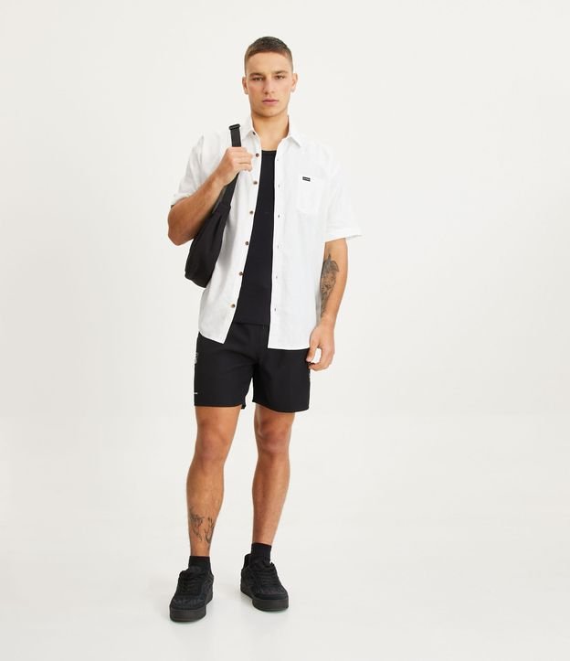 Camisa Relaxed em Hemp com Textura e Bolso Frontal Bege 4