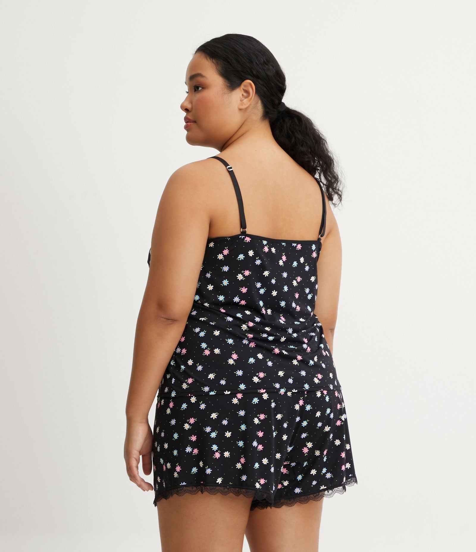 Pijama Short Doll Alcinha em Poliamida com Estampa Floral Curve & Plus Preto 2