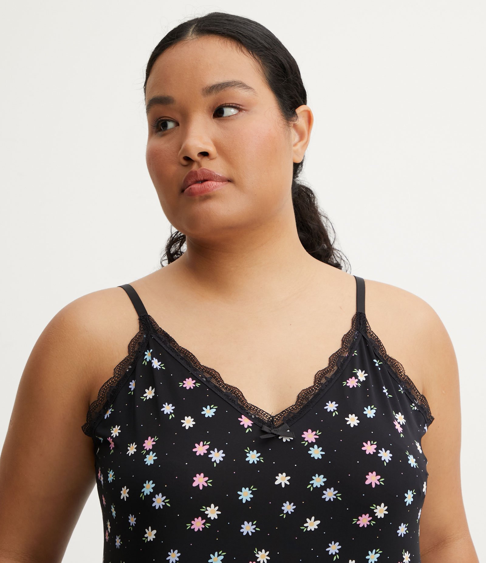 Pijama Short Doll Alcinha em Poliamida com Estampa Floral Curve & Plus Preto 3