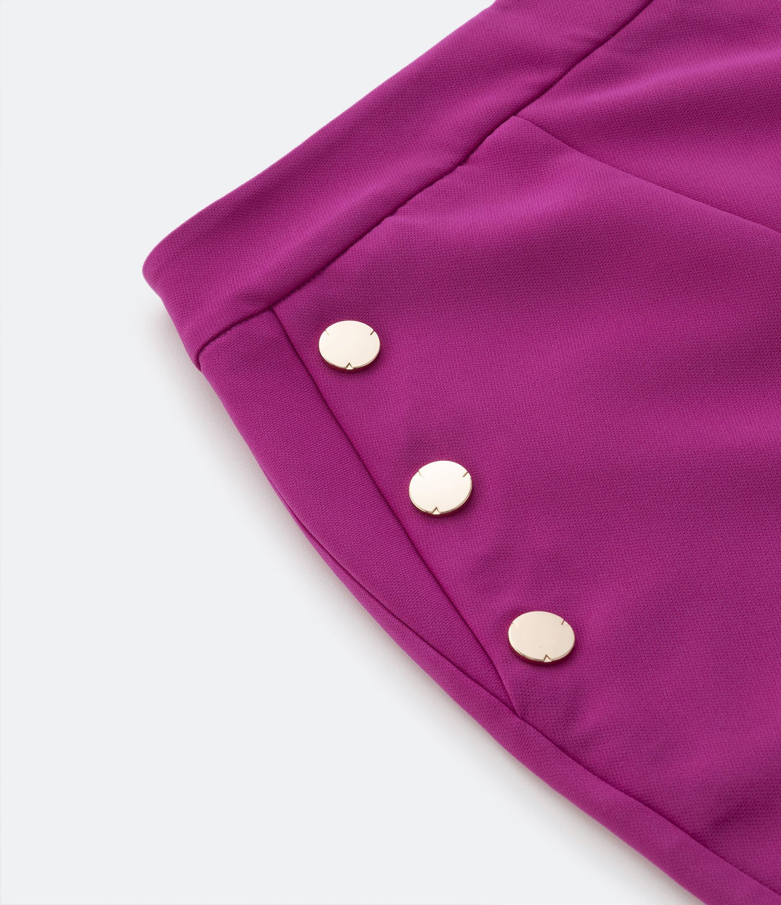 Bermuda em Crepe com Detalhe de Botões nos Bolsos Curve & Plus Size 7