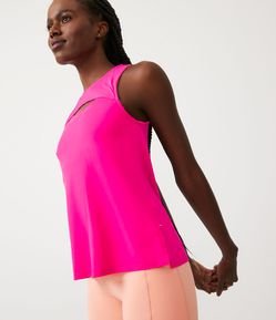 Regata Esportiva em Microfibra com Furinhos e Abertura Frontal