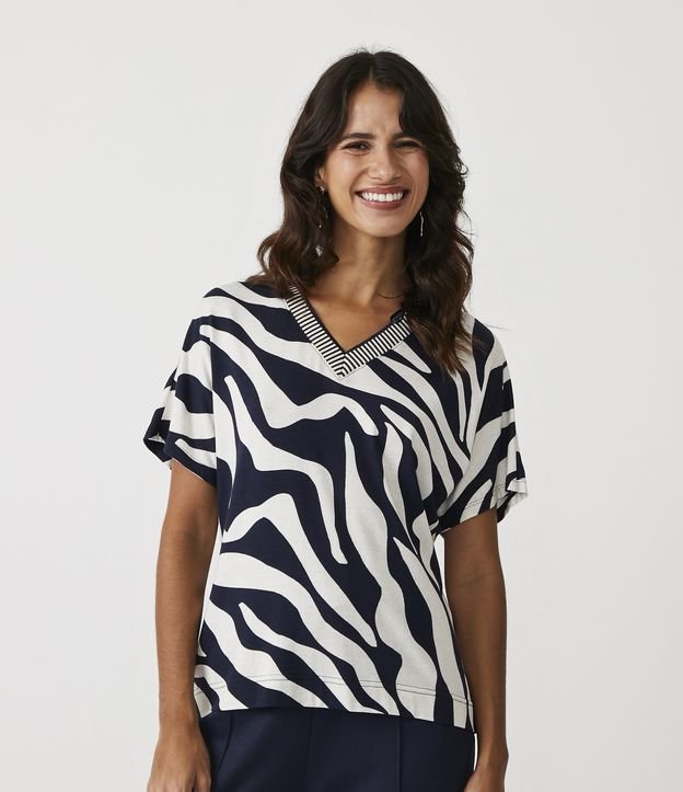 Blusa em Viscose com Estampa Animal Print Zebra - Cor: Branco/Azul - Tamanho: PP