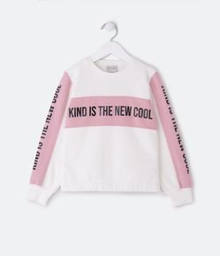 Blusão Cropped Infantil em Moletom com Recortes e Lettering - Tam 5 a 14 Anos