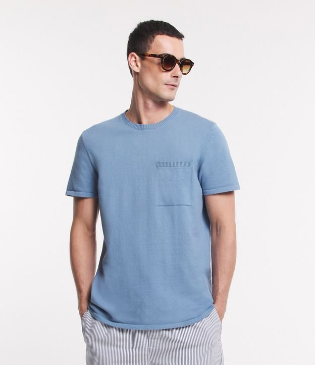 Camiseta Comfort em Tricô com Bolso Frontal