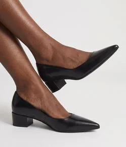 Sapato Scarpin Básico com Salto Bloco