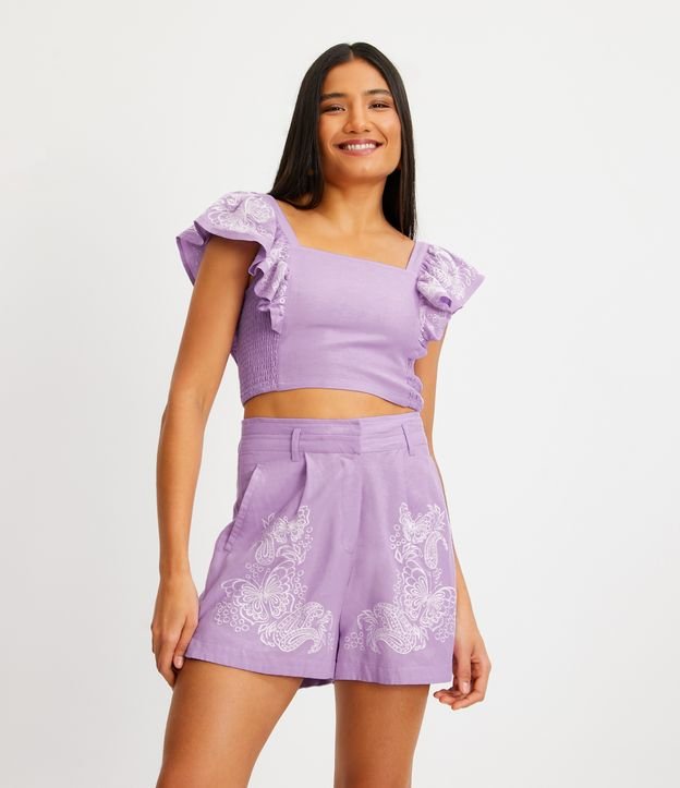 Blusa Cropped en Lino con Volados Bordados de Mariposas Violeta 2