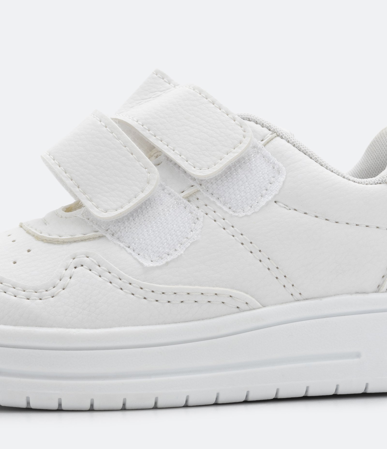Tênis Infantil com Recortes e 02 Tiras de Velcro - Tam 20 ao 27 Branco 4
