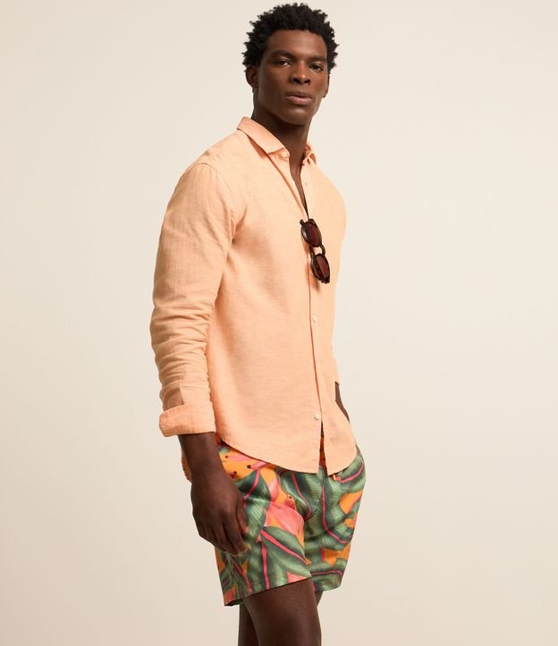 Camisa Comfort Básica em Linho com Gola Colarinho
