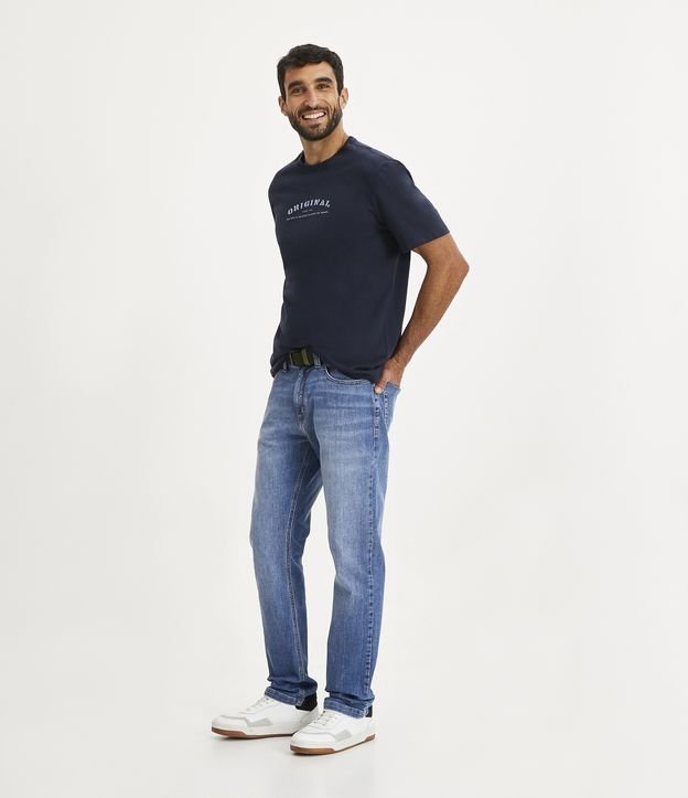 Remera Comfort en Media Malla con Lettering Original Azul 2