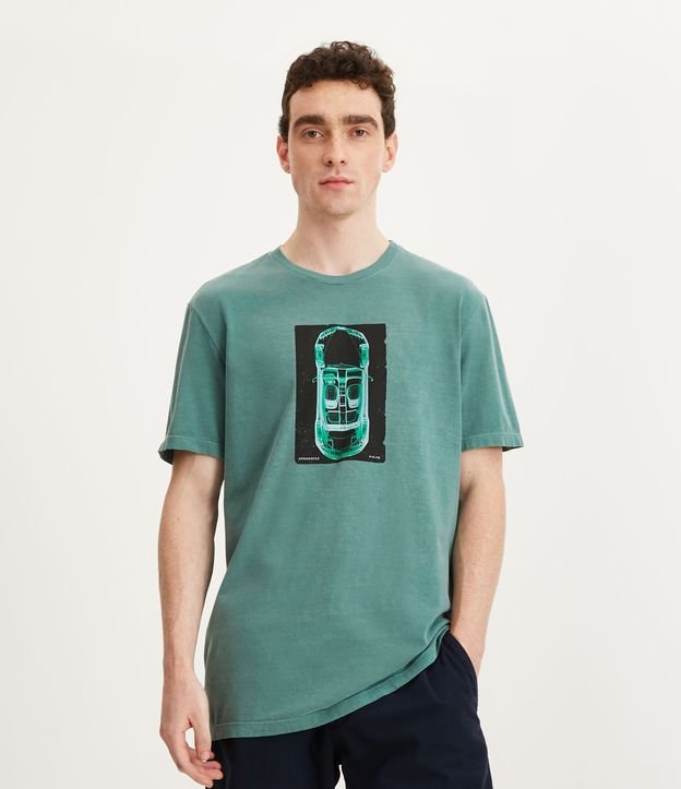 Camiseta em Meia Malha Estonada com Estampa de Carro - Cor: Verde - Tamanho: GG