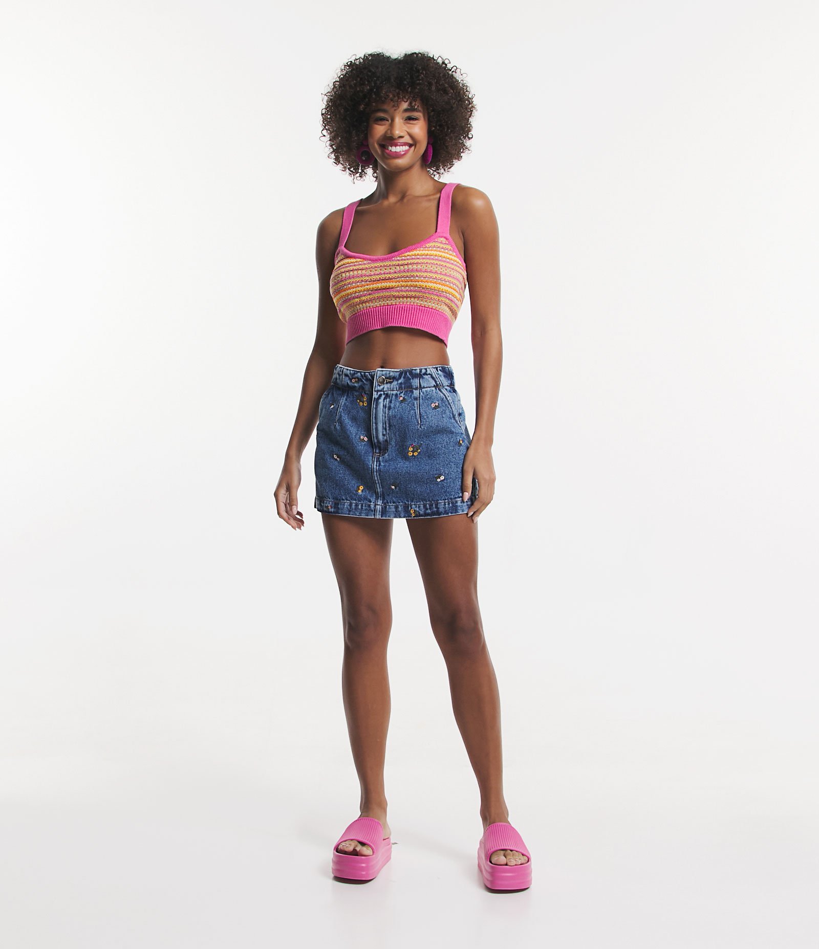 Blusa Cropped de Alça em Tricô Listradinho Rosa 2
