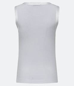 Blusa em Viscose com Cava Acetinada