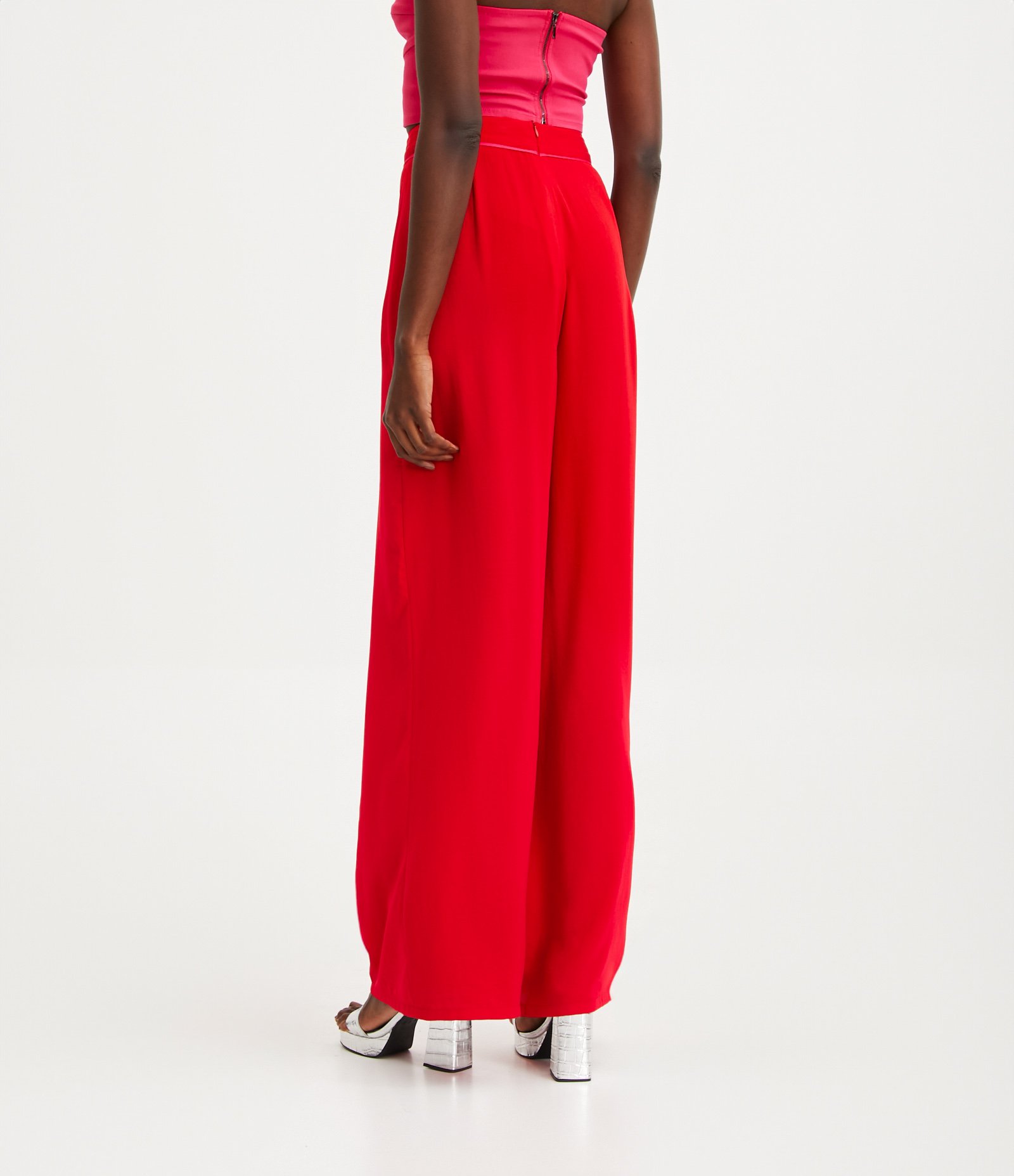 Calça Pantalona em Crepe Vermelho 3